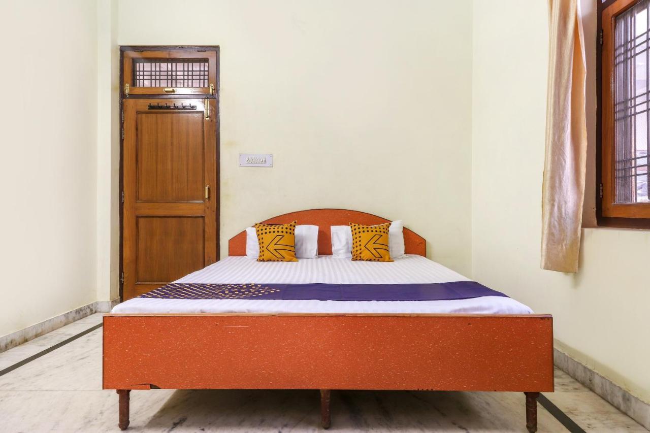 Hotel Spot On 70311 Rangoli Palace